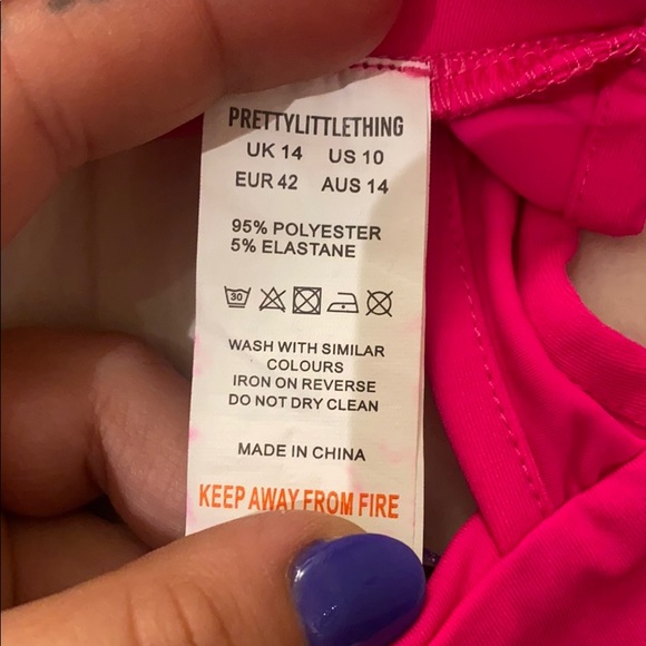 NWOT Hot pink Pretty Little Thing bikini top - Picture 6 of 6